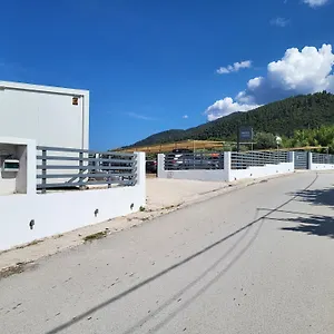 Vourvourou Hotel Отель